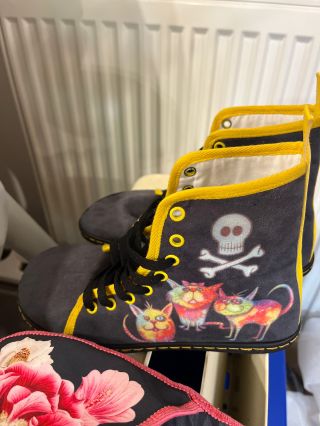 Společným tématem dalšího šicího víkendu jsou šité barefoot botičky na Madeila podešvích. #sijemehrave #sijemeustepana...