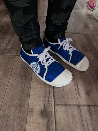 Ještě vám dlužíme jedny botky večerní… Petry šněrovačky.